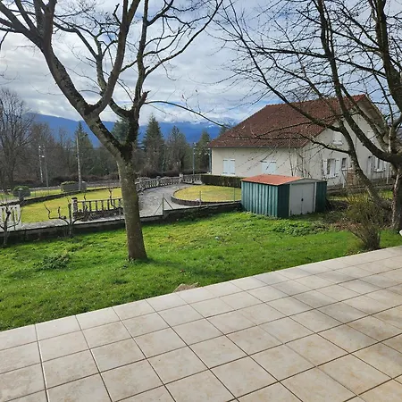 Maison Familiale Au Pied Des Pyrenees Ferienhaus