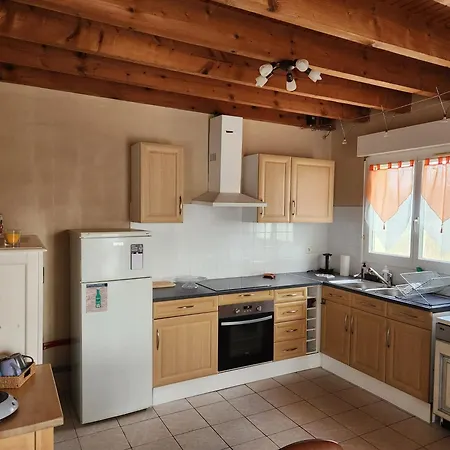 Maison Familiale Au Pied Des Pyrenees Pinas
